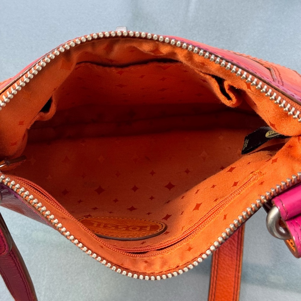 Southwest hand painted, crossbody, Southwest Sunset, upcycled, handbag. - Picture 4 of 7